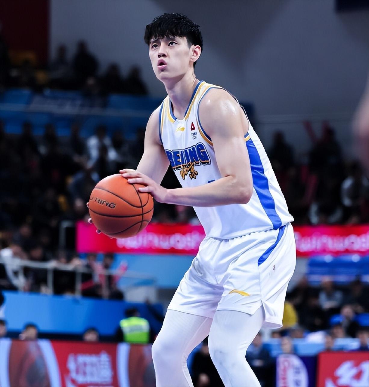 北京又遭爆冷吞连败！史密斯45+9+9献关键三分 周琦9+10杰曼34+6